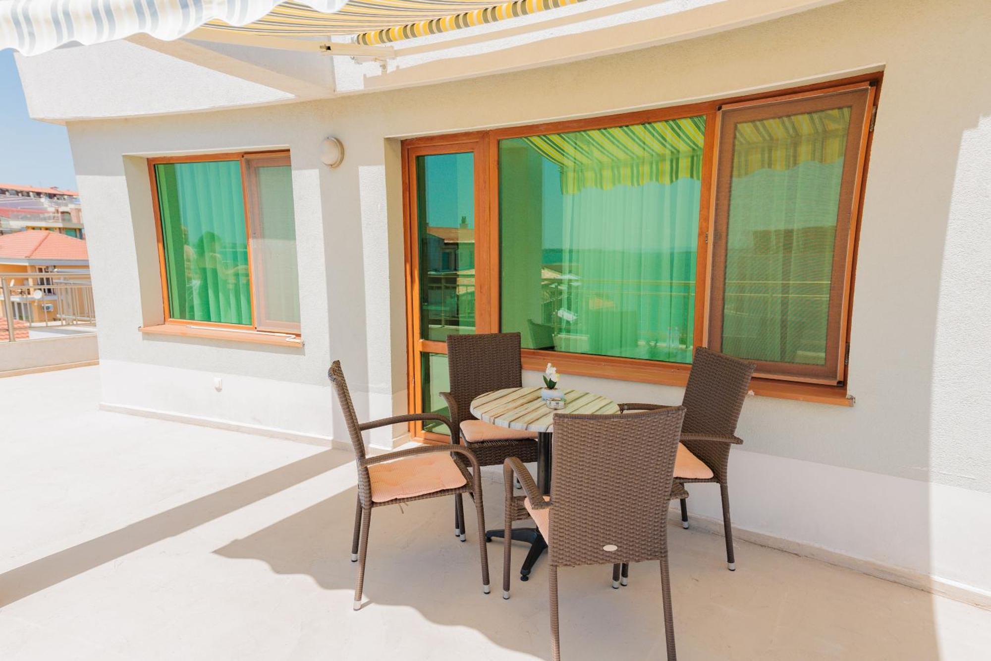Black Sea Apartments Sveti Vlas Extérieur photo