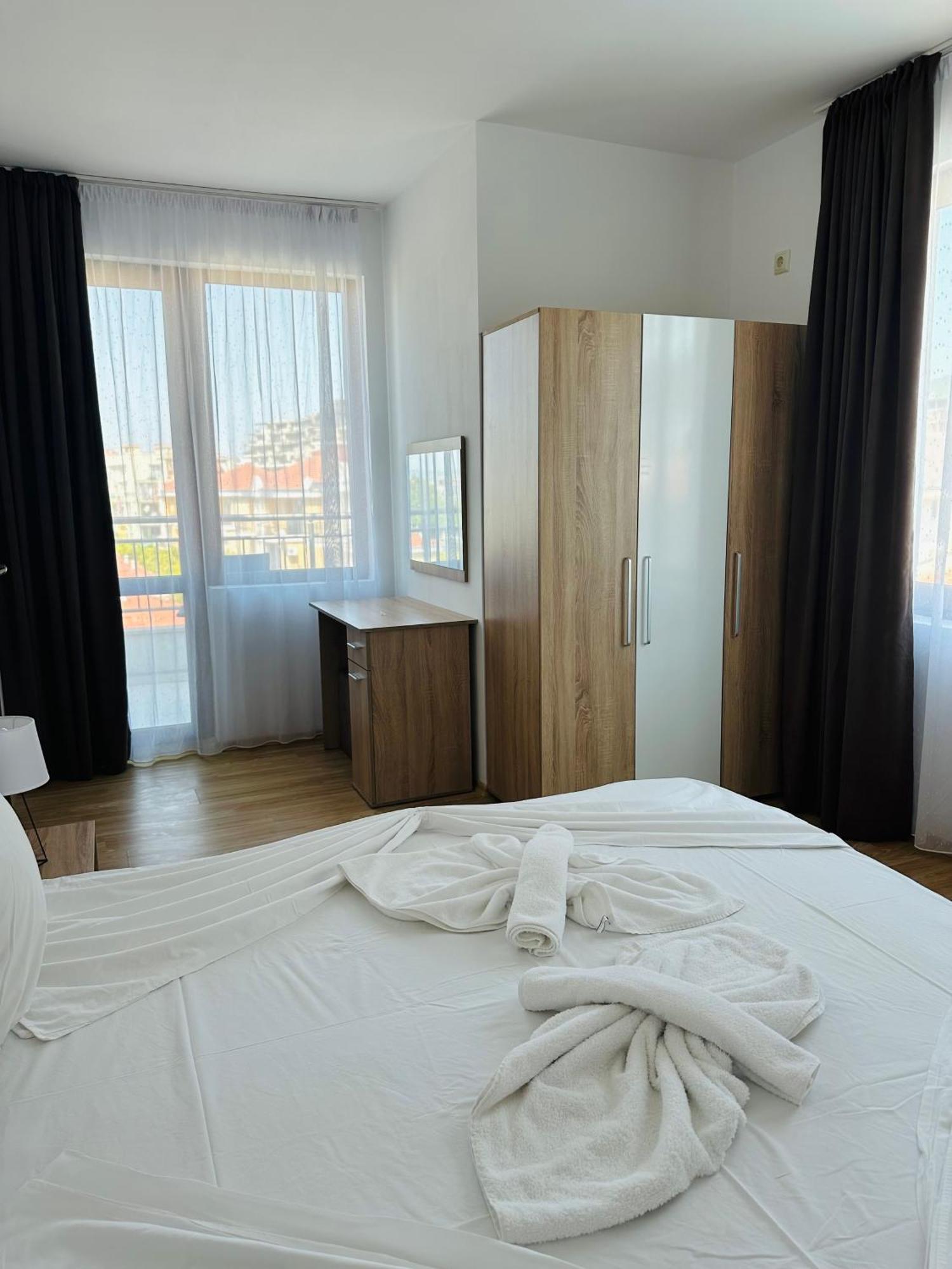 Black Sea Apartments Sveti Vlas Extérieur photo