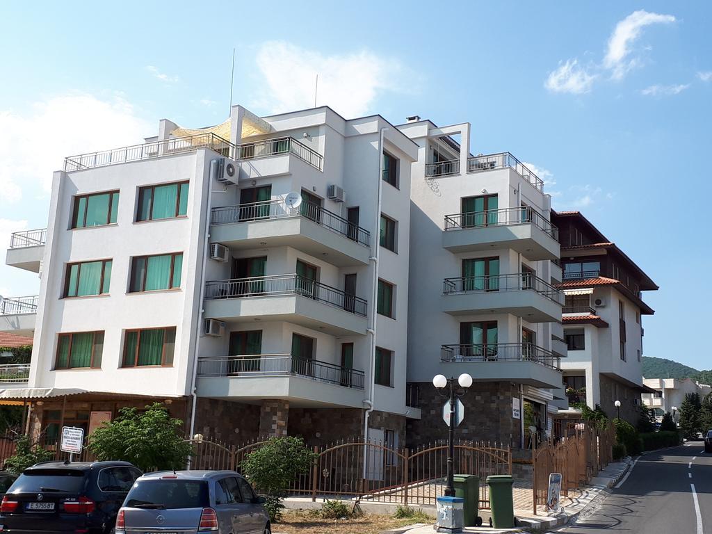 Black Sea Apartments Sveti Vlas Extérieur photo